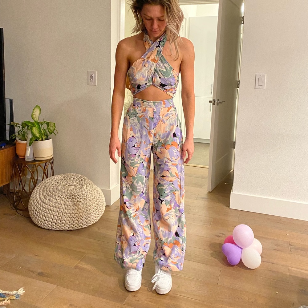 lulus palm beach babe lilac floral print top and pants set